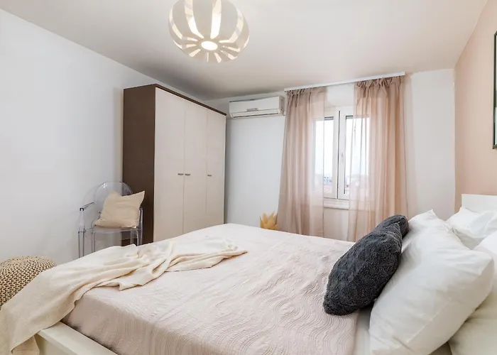 Apartman Unique Póla
